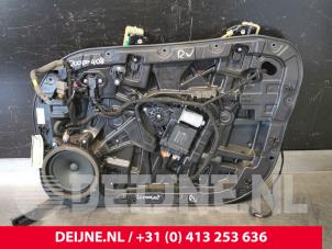 Gebruikte Ruitmechaniek 4Deurs rechts-voor Volvo XC90 II 2.0 D5 16V AWD Prijs € 200,00 Margeregeling aangeboden door van Deijne Onderdelen Uden B.V.