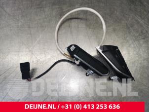 Audi A6 Steering wheel mounted radio control O111032 photo 3