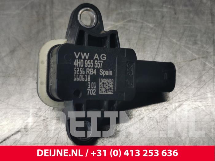 Audi A6 Airbag Sensor O111036