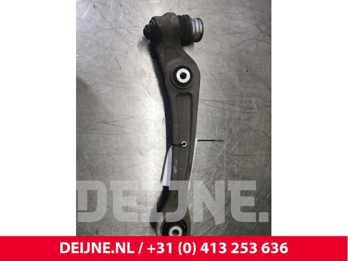 Audi A6 Querlenker unten links vorne O111079