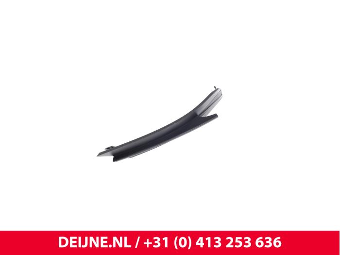 Volkswagen Crafter Stoßstangenrost O9990001408