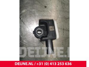 Audi A6 Airbag sensor O111147 photo 3