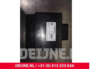 Audi A6 Voltage stabiliser O111161 photo 2