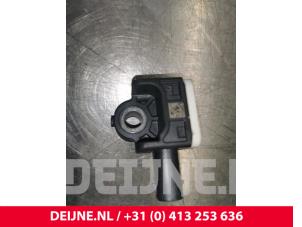 Audi A6 Airbag-Sensor O111145 foto 3