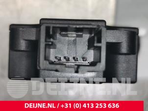 Audi A6 Kachelklep Motor O111155 foto 2