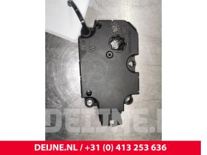 Audi A6 Kachelklep Motor O111154 foto 2