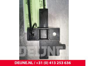Audi A6 Keyless entry antenna O111156 photo 3