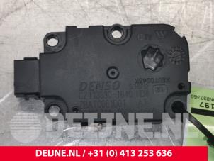 Audi A6 Heizventil Motor O111139 foto 2
