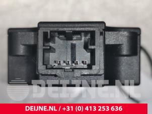 Audi A6 Kachelklep Motor O111135 foto 3