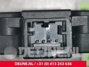 Audi A6 Heizventil Motor O111140 foto 3