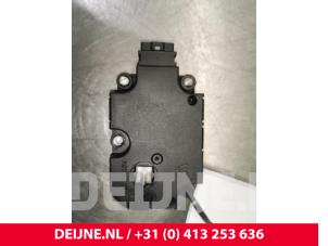 Audi A6 Heizventil Motor O111140 foto 2