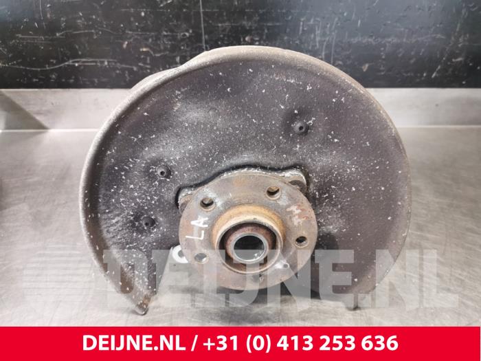 Audi A6 Achsschenkel links hinten O111165