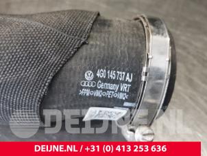 Audi A6 Intercooler Schlauch O111191 foto 2