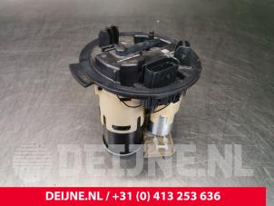 Gebruikte Tank element Pomp Mercedes S (222.0/222.1) 3.0 S-500 Plug-in Hybrid, S-500 e 24V Prijs € 145,00 Margeregeling aangeboden door van Deijne Onderdelen Uden B.V.
