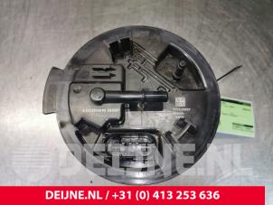 Mercedes S-Klasse Electric fuel pump O111221 photo 3