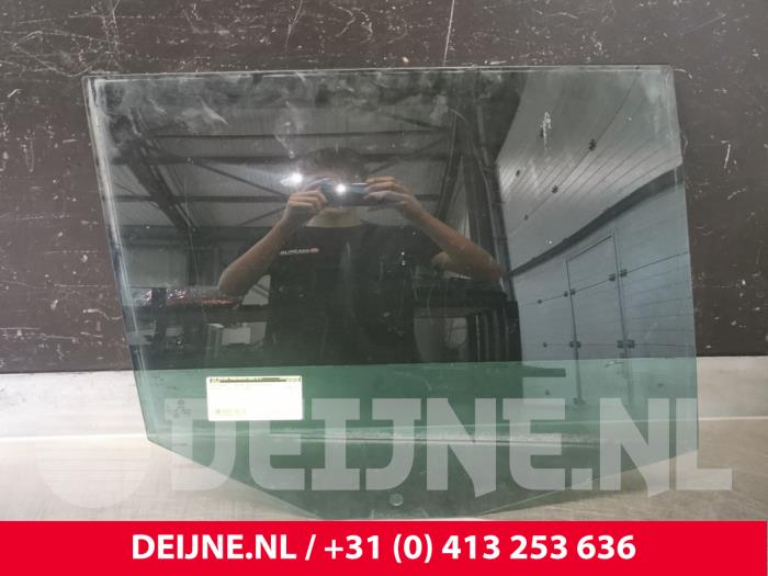 Volkswagen Golf Portierruit 4Deurs rechts-achter O111271