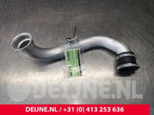 Gebruikte Intercooler Buis Mercedes S (222.0/222.1) 3.0 S-500 Plug-in Hybrid, S-500 e 24V Prijs € 30,00 Margeregeling aangeboden door van Deijne Onderdelen Uden B.V.