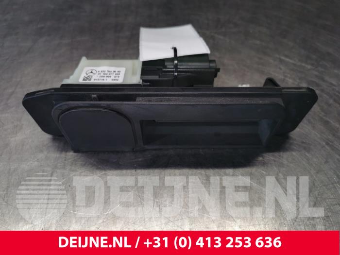 Mercedes S-Klasse Handgreep Achterklep O111301