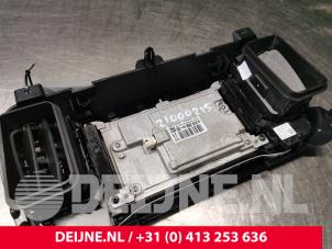 Opel Vivaro Display Multi Media control unit O111314 photo 2