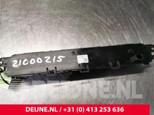 Opel Vivaro Heater control panel O111315 photo 2