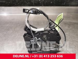 Volkswagen Crafter Deurslot Mechaniek 2Deurs rechts O111367 foto 3