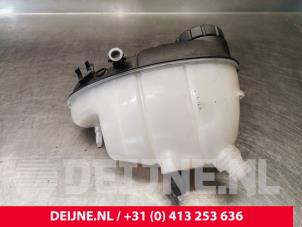 Mercedes S-Klasse Ausgleichsbehälter O111412 foto 3