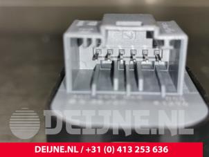 Volkswagen Crafter Mirror switch O111548 photo 3