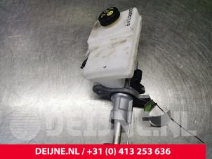 Volkswagen Crafter Hauptbremszylinder O111554 foto 2