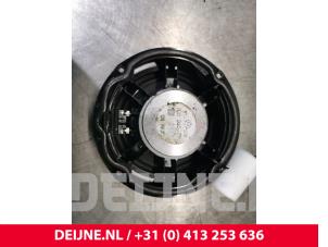 Volkswagen Crafter Luidspreker O111667 foto 3