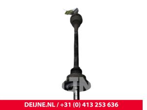 Gebruikte Steekas links-achter Mercedes S (222.0/222.1) 3.0 S-500 Plug-in Hybrid, S-500 e 24V Prijs € 75,00 Margeregeling aangeboden door van Deijne Onderdelen Uden B.V.