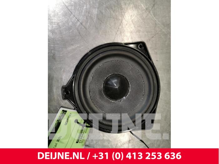 Gebruikte Speaker Mercedes S (222.0/222.1) 3.0 S-500 Plug-in Hybrid, S-500 e 24V Prijs € 75,00 Margeregeling aangeboden door van Deijne Onderdelen Uden B.V.