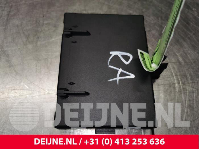 Centrale Deurvergrendelings Module van een Mercedes-Benz S (222.0/222.1) 3.0 S-500 Plug-in Hybrid, S-500 e 24V 2015