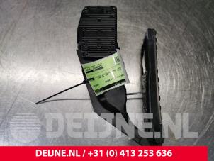 Mercedes S-Klasse Accelerator pedal O111793 photo 2