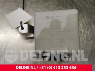 Mercedes S-Klasse Exhaust valve O111813 photo 3