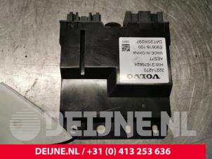 Volvo XC60 Module tailgate motor O111843 photo 3