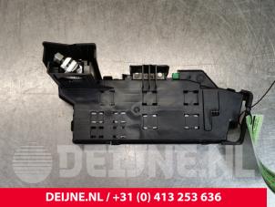 Volvo XC60 Fuse box O111950 photo 2