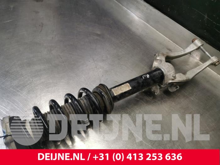 Volvo XC60 Schokdemperpoot rechts-voor O111975