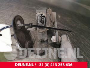 Mercedes S-Klasse Xenon height adjustment O111995 photo 3