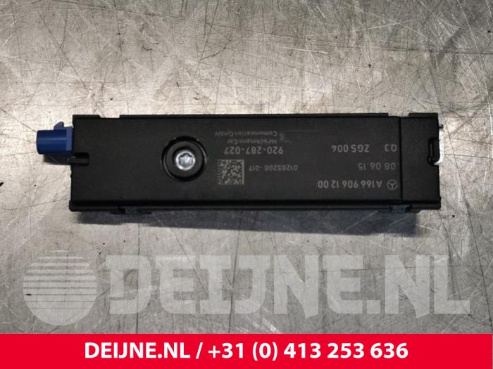 Mercedes S-Klasse Antenne Versterker O112051