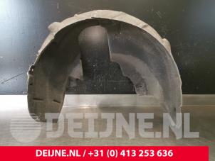 Gebruikte Slijkweerder Mercedes S (222.0/222.1) 3.0 S-500 Plug-in Hybrid, S-500 e 24V Prijs € 75,00 Margeregeling aangeboden door van Deijne Onderdelen Uden B.V.