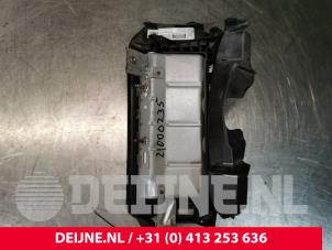 Fiat Punto Evo Knieairbag O112135 foto 2