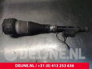 Gebruikte Luchtbalg Mercedes S (222.0/222.1) 3.0 S-500 Plug-in Hybrid, S-500 e 24V Prijs € 450,00 Margeregeling aangeboden door van Deijne Onderdelen Uden B.V.