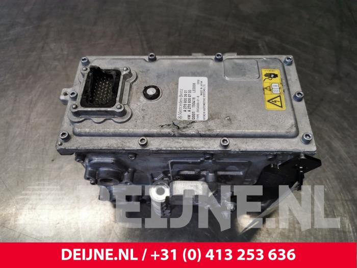 Mercedes S-Klasse Inverter O112289
