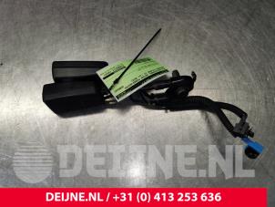 Mercedes S-Klasse Rear seatbelt buckle, centre O112299 photo 3