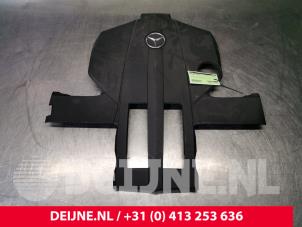 Gebruikte Motor Beschermplaat Mercedes S (222.0/222.1) 3.0 S-500 Plug-in Hybrid, S-500 e 24V Prijs € 40,00 Margeregeling aangeboden door van Deijne Onderdelen Uden B.V.