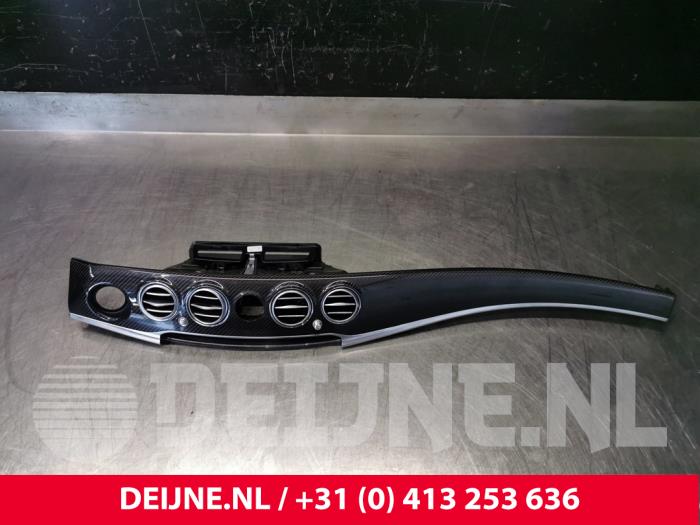 Mercedes S-Klasse Dashboard sierlijst O112309