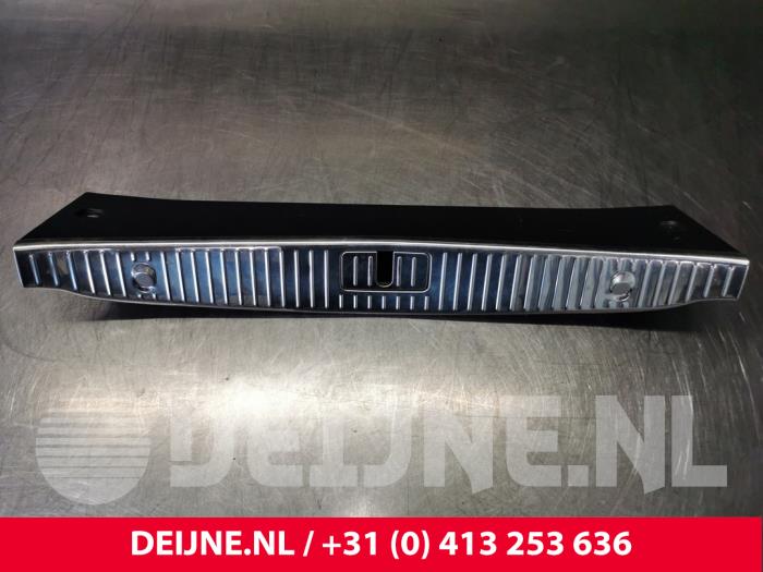 Mercedes S-Klasse Laadbak bekleding O112353