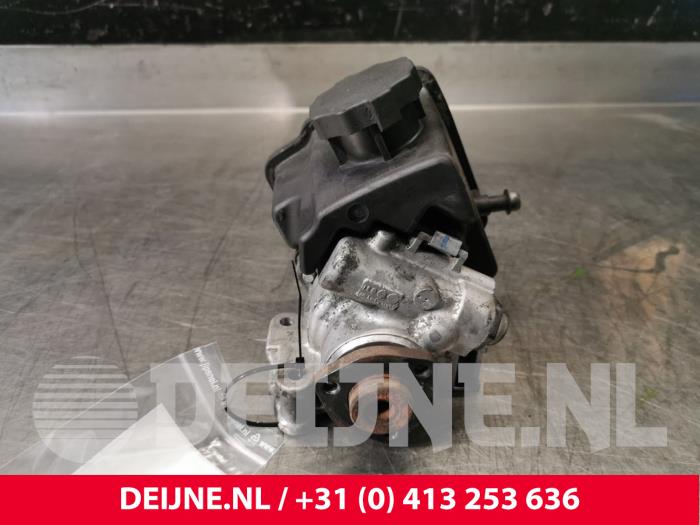 Stuurbekrachtiging Pomp van een Mercedes-Benz Vito (639.6) 2.2 115 CDI 16V 2006