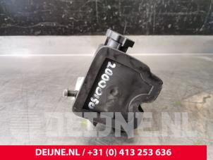 Mercedes Vito Stuurbekrachtiging Pomp O112447 foto 3