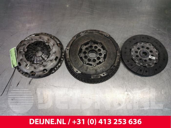 Gebruikte Koppelingsset (compleet) Volvo V70 (BW) 2.0 D3 20V Prijs € 350,00 Margeregeling aangeboden door van Deijne Onderdelen Uden B.V.